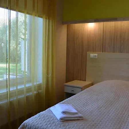 Alba Szálloda 3*